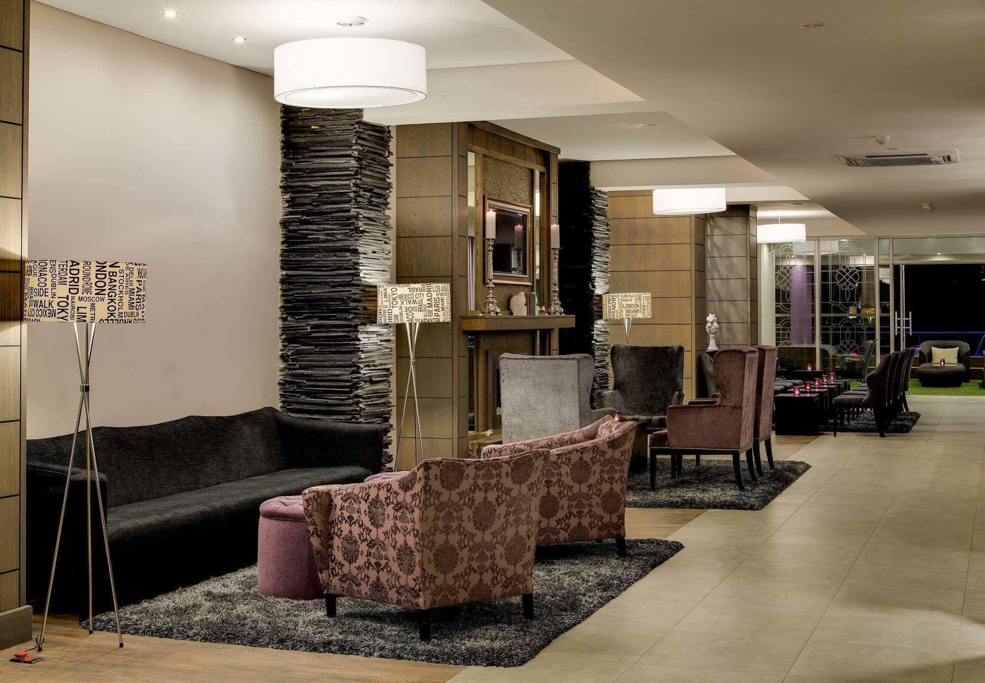 Anew Hotel Hatfield Pretoria-Noord Exterior foto